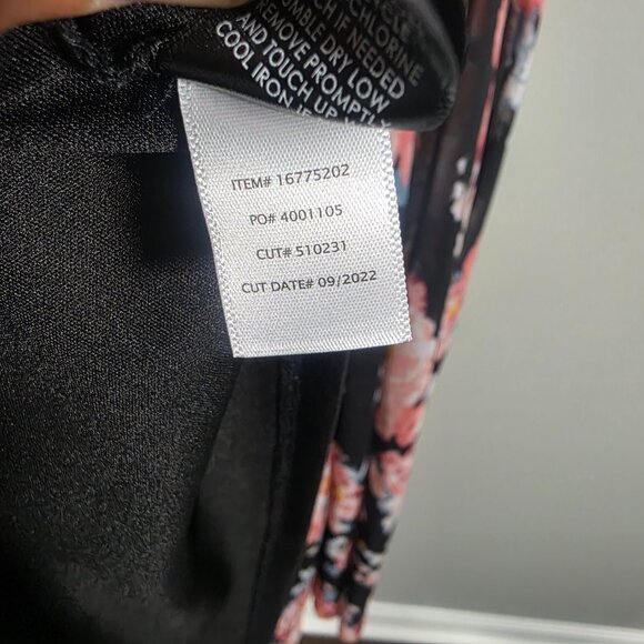 Womens Midi Chiffon Pleated Dress Black Floral Size 1 - Picture 8 of 8